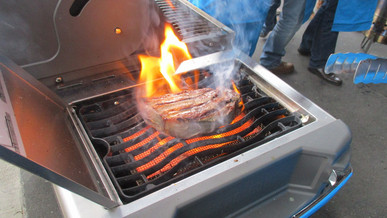 Alle Infos zur Sizzel Zone im BBQ Store von Holz Junge